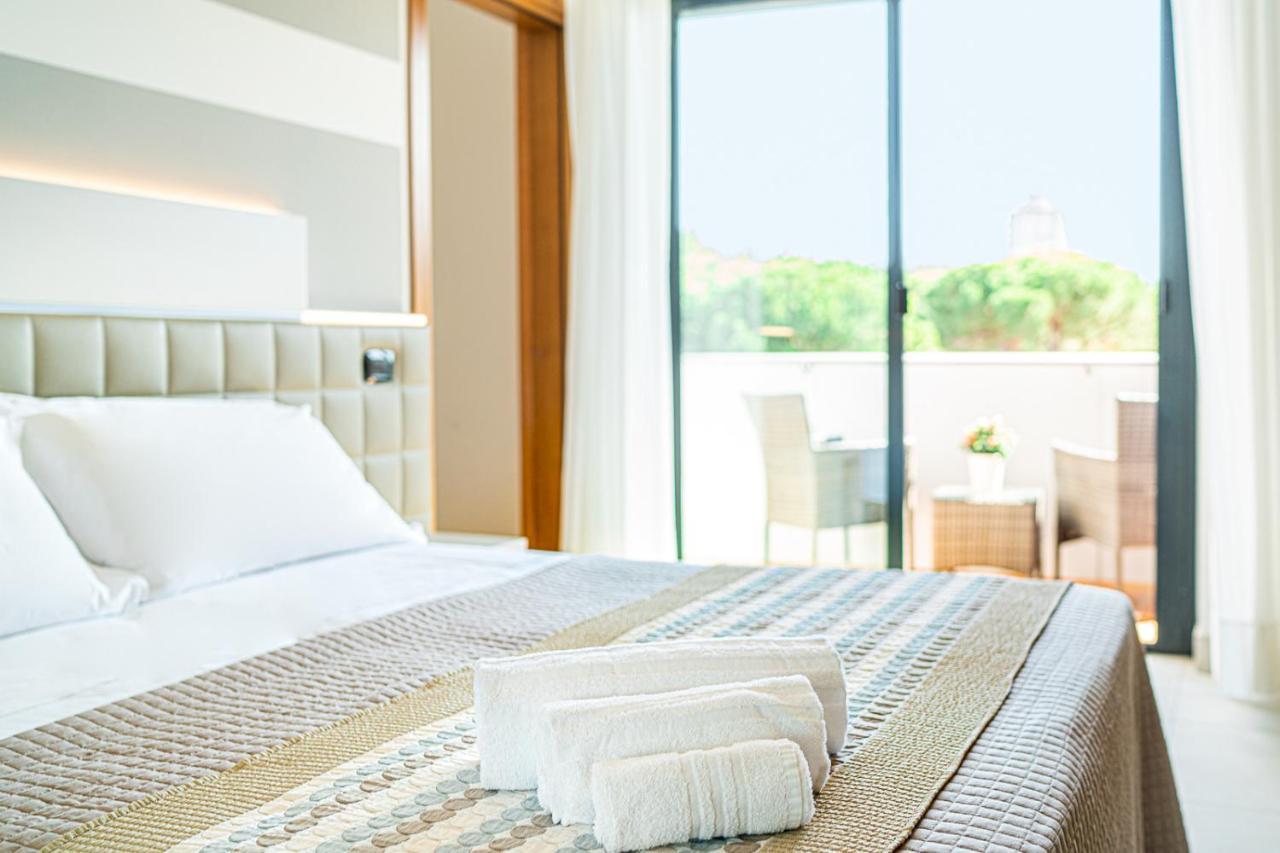 Hotel Helvetia Линяно Сабиадоро Екстериор снимка