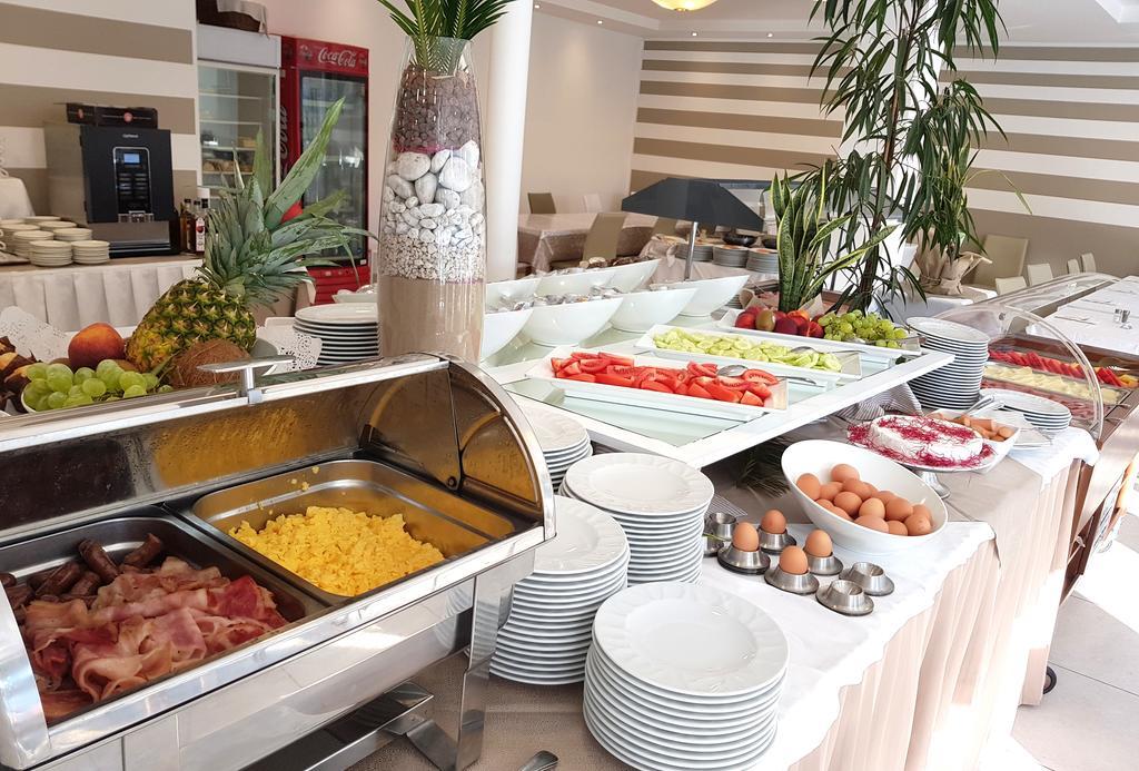 Hotel Helvetia Линяно Сабиадоро Екстериор снимка