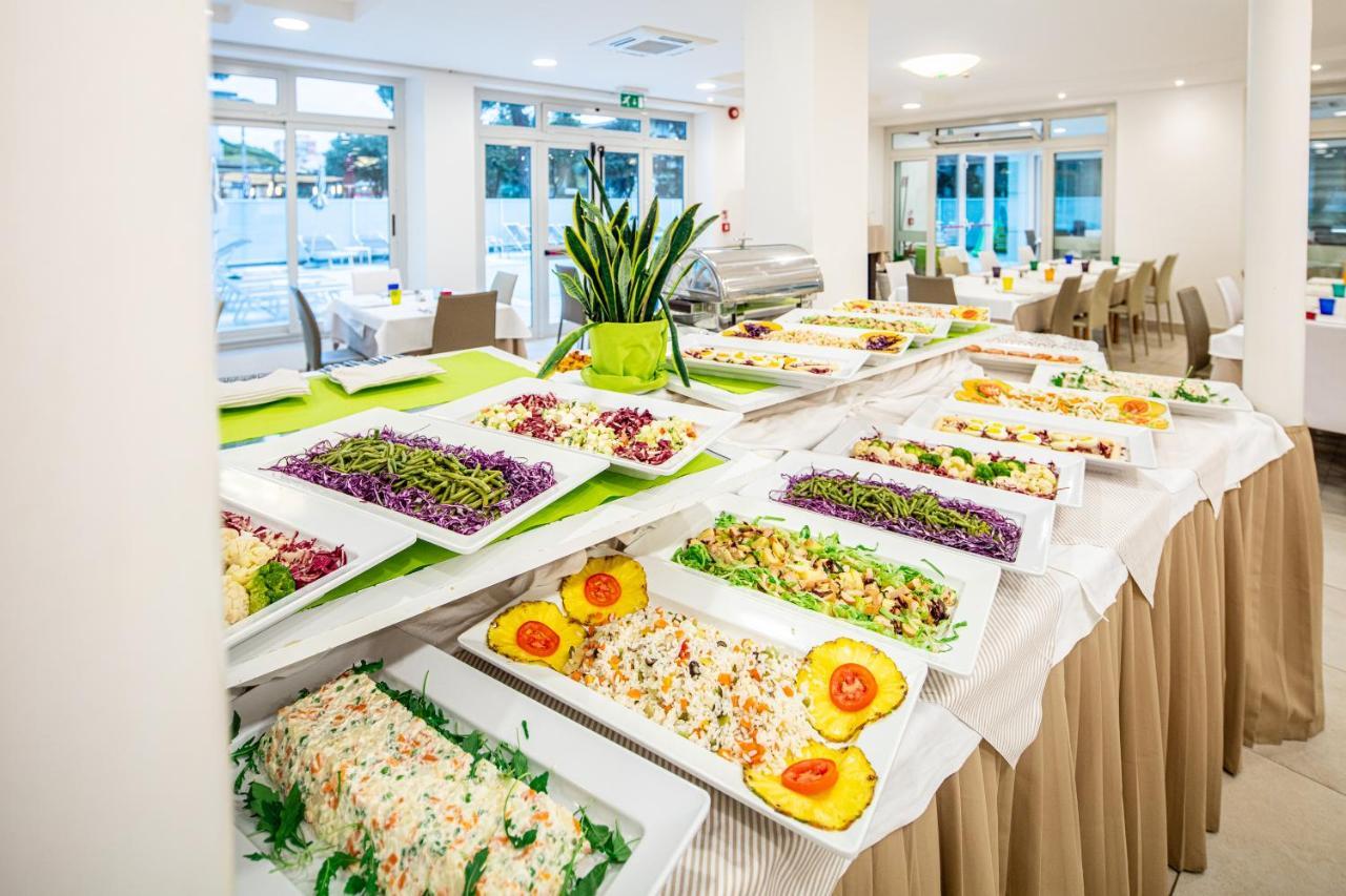 Hotel Helvetia Линяно Сабиадоро Екстериор снимка